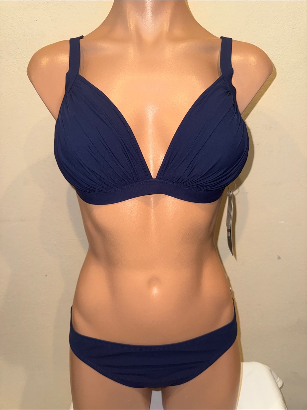 NWT 2Bamboo bikini set size S 32-34B/C hipster